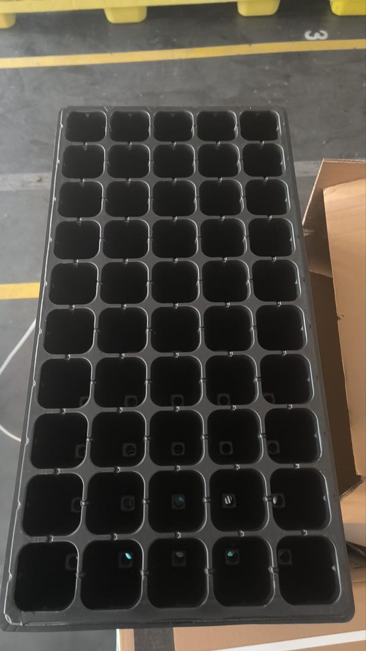 صواني شتلات زراعية متعددة المقاسات
صينية شتلات بلاستيك PET
صينية شتلات عدد ثقوب مختلف
صينية زراعة البذور
صواني مشاتل عالية الجودة