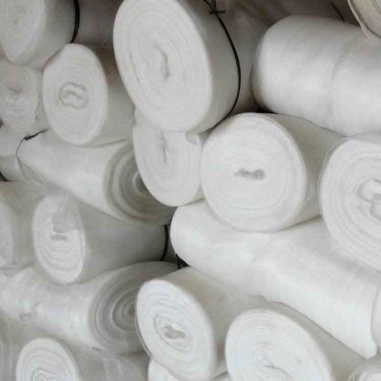 "شبك حماية الحقول والمزارع من الحشرات"