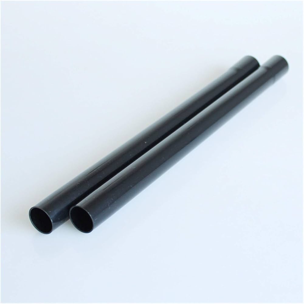 خرطوم ري أسود سادة مع التركيز على مقاومته للأشعة فوق البنفسجية ونمو الطحالب.