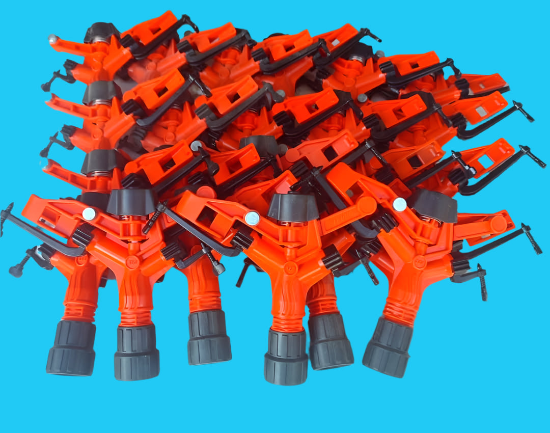 رشاش زراعي دائري ثنائي الفوهة مقاس 3/4 بوصة و1 بوصة مصنوع من خام البولي أسيتال