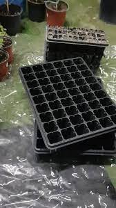 صينية بذور 162 فتحة بتوزيع متناسق للماء